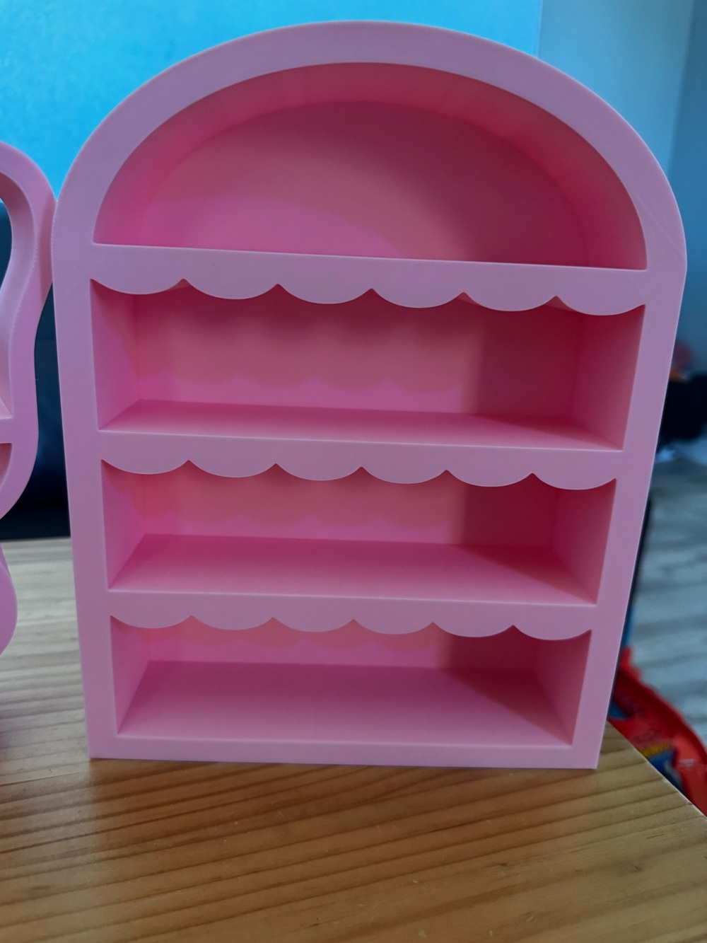 Pink Scalloped Tabletop display shelf | new!